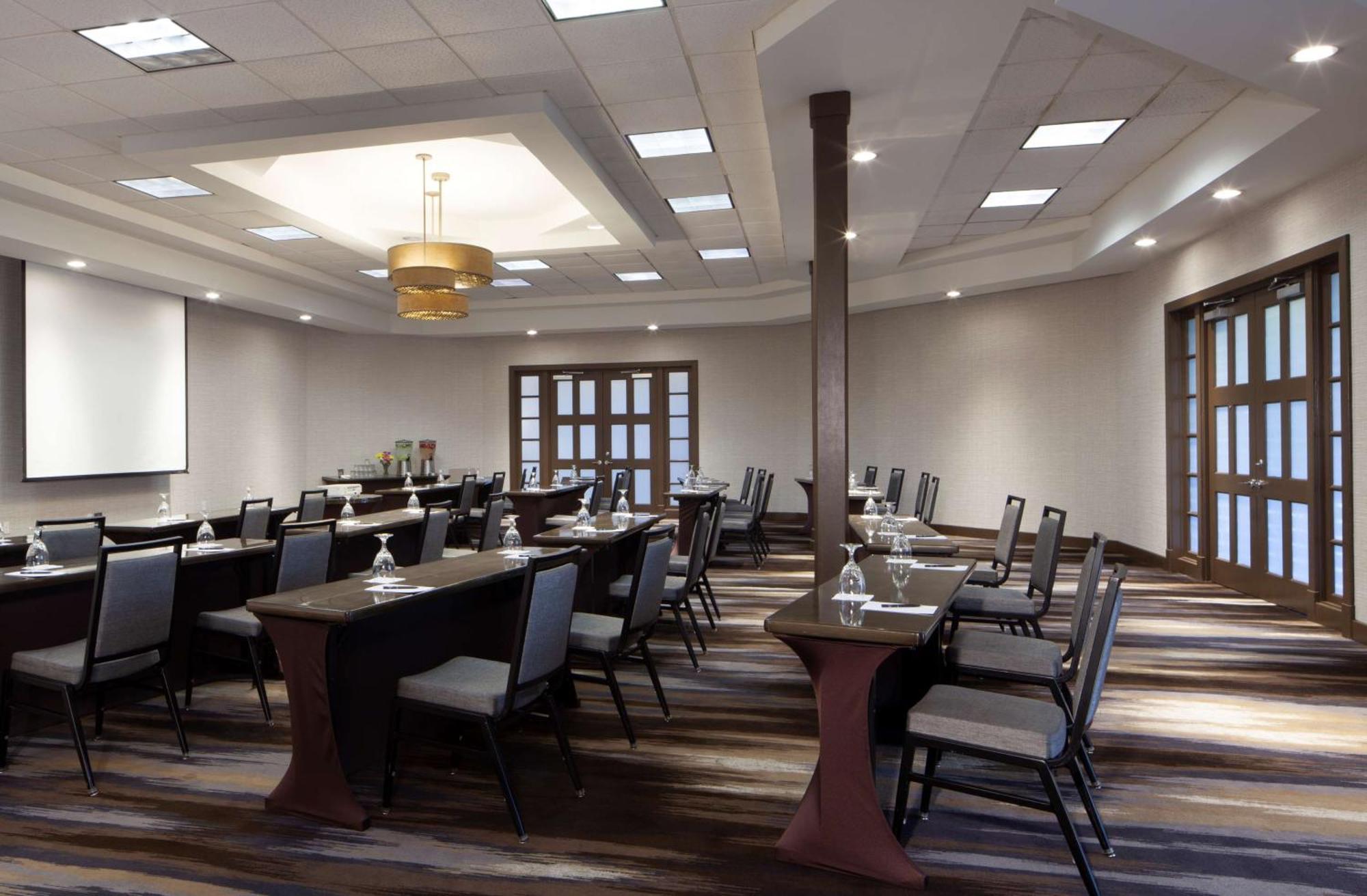 Hilton Airport Westshore