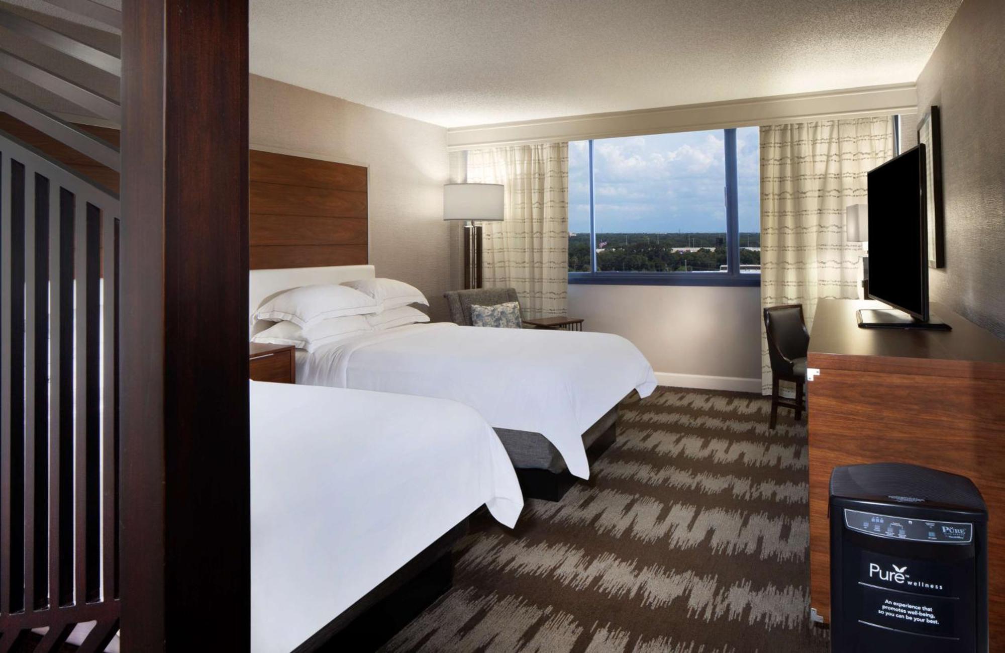 Hilton Airport Westshore Hotel 4*