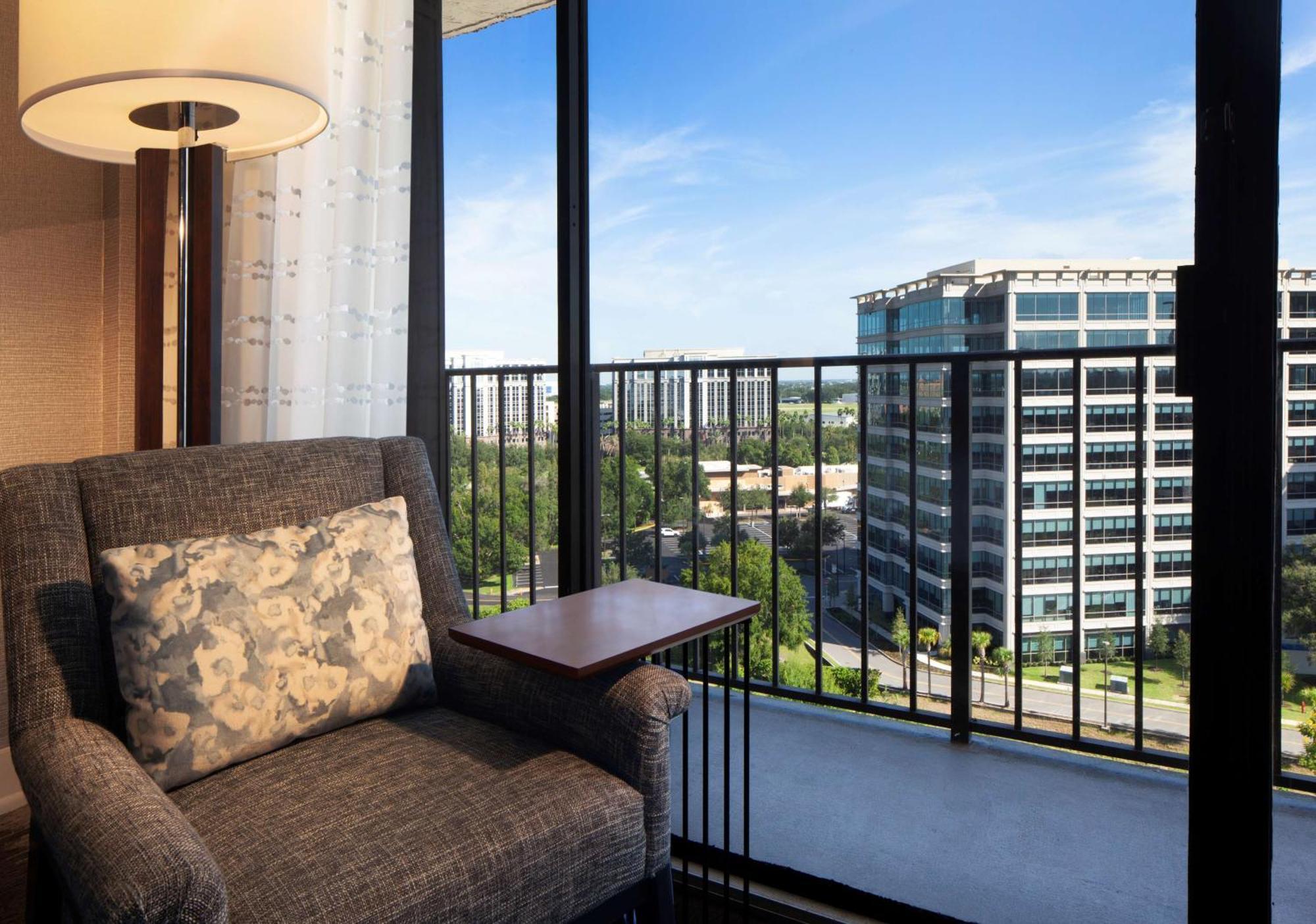 Hotel Hilton Airport Westshore 4*
