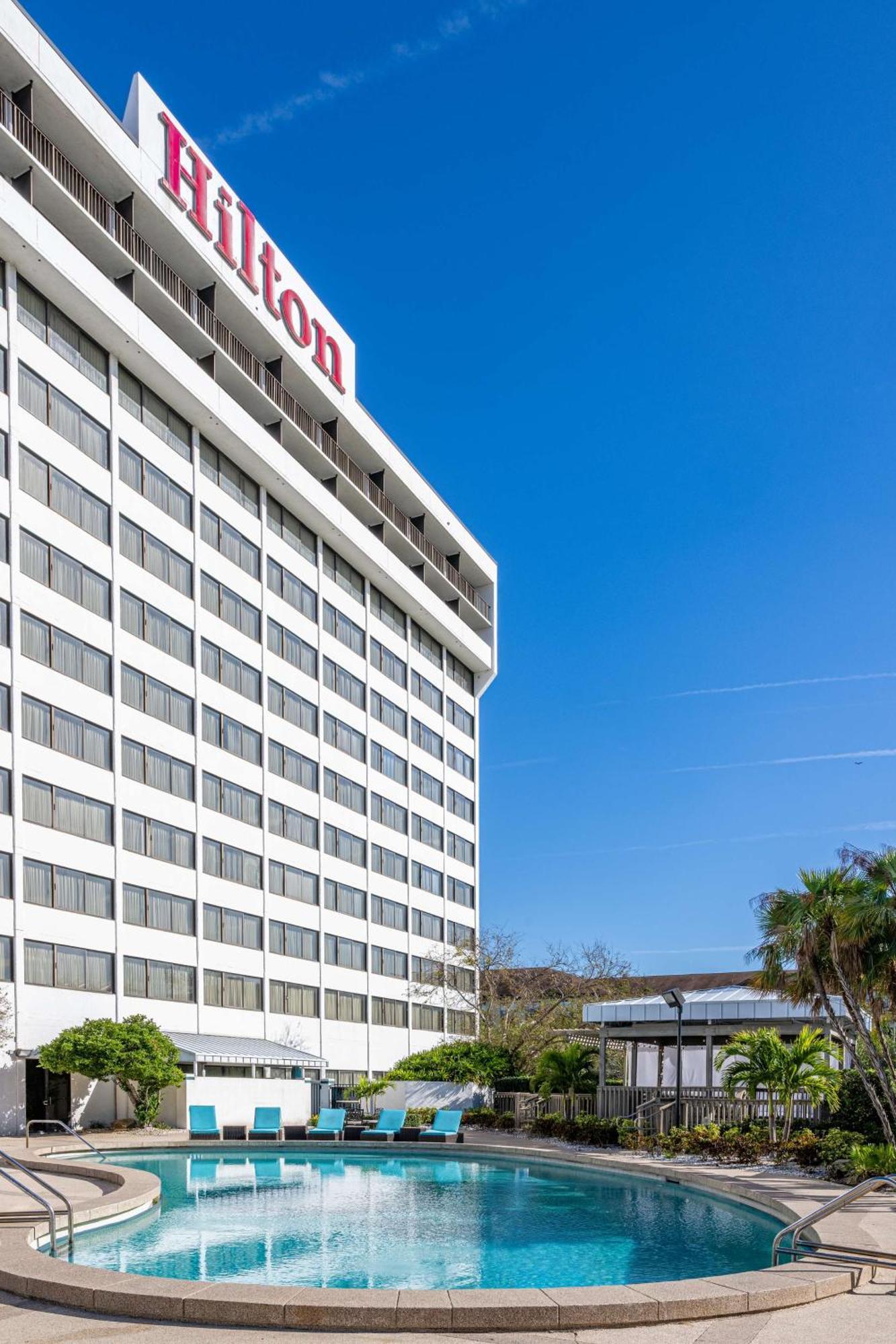 Hotel Hilton Airport Westshore 4*